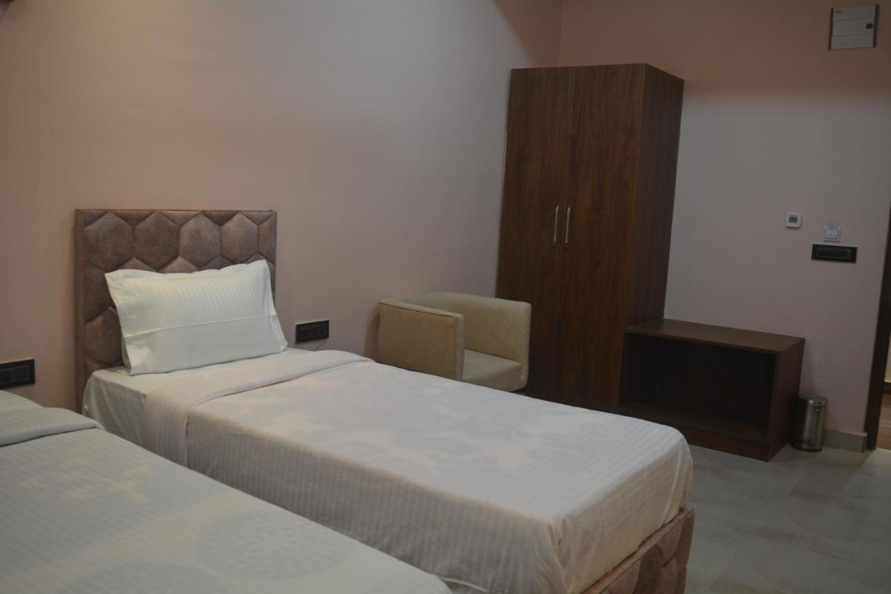 Maharaja Hotel & Banquet Darbhanga Eksteriør bilde
