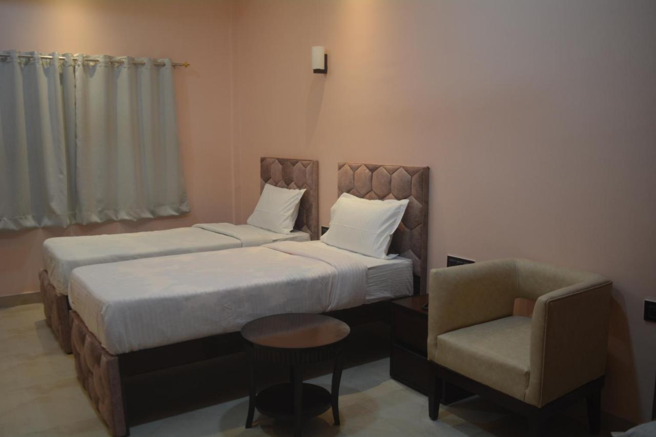 Maharaja Hotel & Banquet Darbhanga Eksteriør bilde