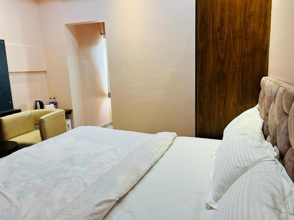 Maharaja Hotel & Banquet Darbhanga Eksteriør bilde